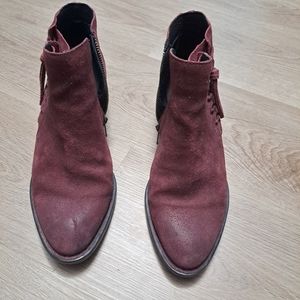 Size 9 Born burgundy suede boots